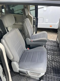 Dodge Grand Caravan SE - 15