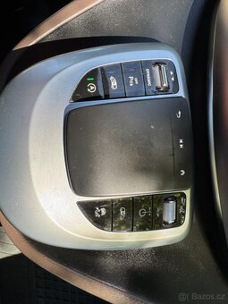 Mercedes-Benz V300d, 4MATIC, provoz 4/21, najeto 73.xxx km - 15