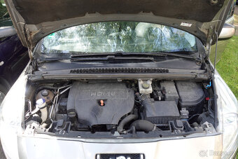 Na prodej: Peugeot 5008 – 2012 – auto pro rodinu - 15
