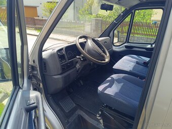 Dodávka Peugeot Boxer 2.5 TD 79kw 9 míst - 15