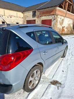 Peugeot 207 - 15