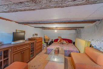 Prodej Chalupy a hospodářská usedlost s pozemky3189 m2. 1221 - 15