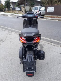 Piaggio Beverly 300i HPE, 2023, 6000km, ZIMNÍ CENA - 15