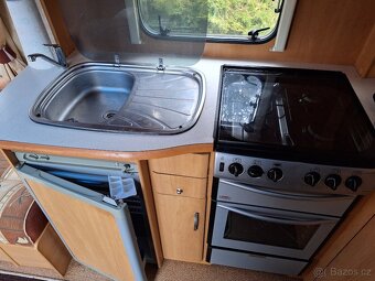Obytný karavan přívěs SWIFT CHARISMA 550 - 15