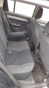 Suzuki Swift III - 15
