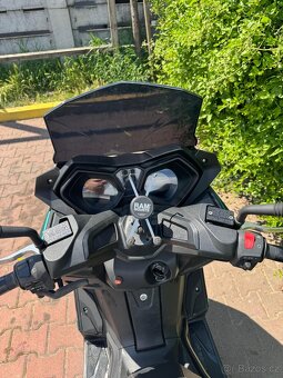 Prodám skútr Maxon Optimus 125 – pouze 2900 km - 15