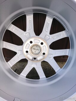 VOLVO XC 60 alu 18 zimní pneu Michelin 235/60/18 originalni - 15