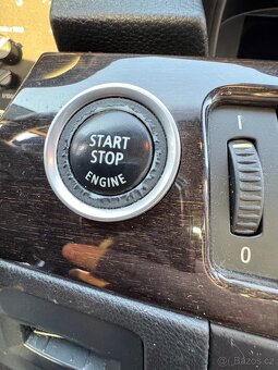 BMW 320D 2011 - 15