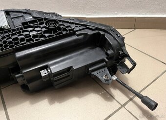 Škoda Superb 4 IV prední prave svetlo Matrix led 3P1 - 15