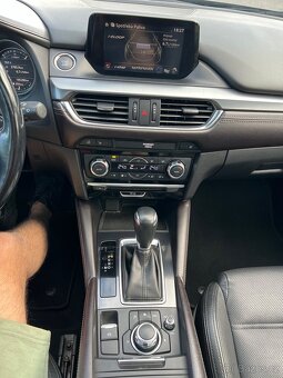 Mazda 6 automat kůže Facelift 2017. 185t.km. - 15