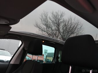 Peugeot 308 1.6HDi,66kW,Premium,1majČR,serv.kn,panorama - 15