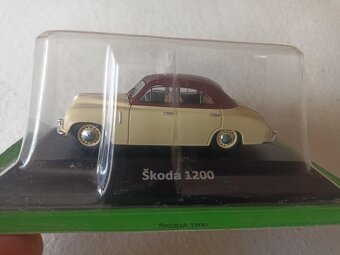 Model TATRA 603- Černá a TATRA 603-1-Bílá a Škoda 1200 - 15