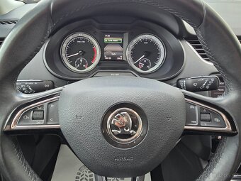 MONDEO 2,0 138kW VIGNALE PANORAMA MASÁŽ 2022 ČR 43tkm - DPH - 15