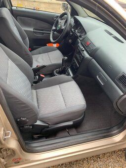 Škoda Octavia I 1.6i - 15