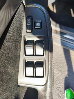 Toyota Avensis - 15