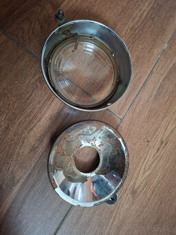 Jawa 50 pionyr, parez - přední světlo - 15