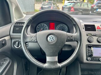 VW Touran 1.4 TSI 103kW 7 míst,Servis,Navi - 15