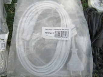 Propojovací kabely a konektory cinch a scart + síťové šňůry. - 15