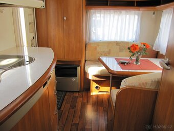 Prodám karavan Hobby 440 SF,model 2008 + mover + předstan. - 15