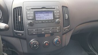 Hyundai i30, 1.4i / 80KW TRIKOLOR ČR - 15