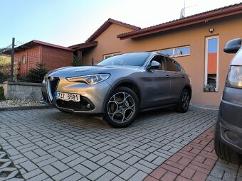 Prodám Alfa Romeo Stelvio Q4 - 15