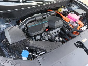 HYUNDAI TUCSON Hybrid 1,6 T-GDI HEV 4X2 AT najeto 3130 km - 15