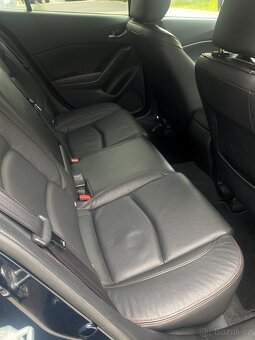 Mazda 3 sport-line, výbava Revolution - 15