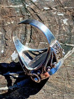 Stříbrný jedový prsten starožitný - 15