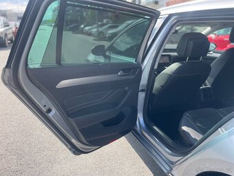 Volkswagen Passat b8 rok 2021.  2.0d Dsg 110 kw - 15