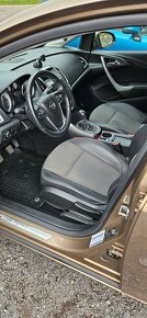 Opel Astra 1.4T HB Cosmo 88kW - 15
