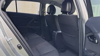 Toyota Avensis Kombi ADT270 - 15