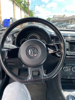 Volkswagen Beetle 2.0 TDI-DSG, rok 2013 - 15