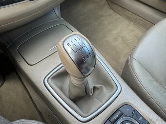 Renault Laguna 2,0 DCI 127 KW INITIALE - 15