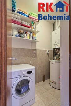 Nabízím Vám k prodeji rodinný dům o dispozici 4+1 s garáží a - 15