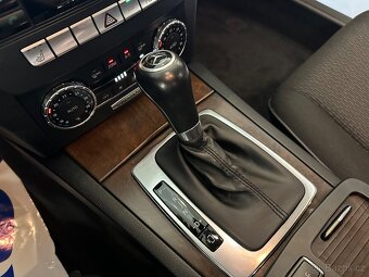 MERCEDES-BENZ C 220 CDI 125KW 7G TRONIC TOP VÝBAVA ELEGANCE - 15