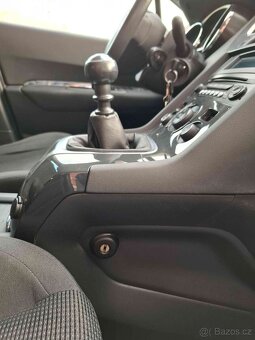 Peugeot 5008 1.6 HDi, 84 kW, manuál, 5 míst, r.v. 2014 - 15