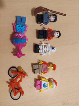 Lego friends - domy, letadlo, podložky, kostky, panacci - 15