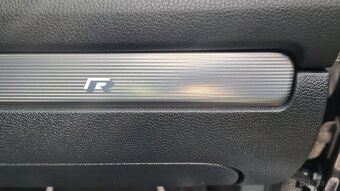 VOLKSWAGEN GOLF 6 R - 2,0TSi 199kW 4x4 Manuál. - 15