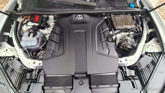 VW Touareg R-line 3,0TDI / 210kW CZ prodej - 15