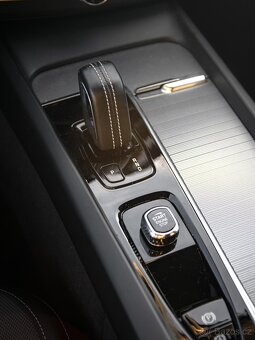 Volvo XC60 B4 (Odpočet DPH) - 15