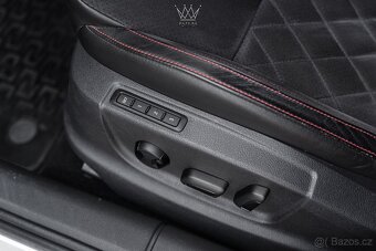 Škoda Octavia Combi 3 FL 2.0 TDI RS 4x4 Ťažné DPH Webasto - 15