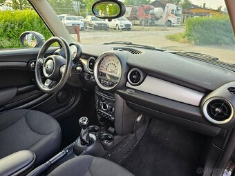 MINI COOPER ONE 2013 1.6i 72kW,TEMPOMAT,KLIMA,SERVISKA - 15
