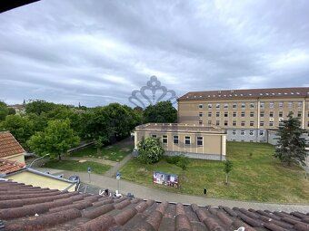 PRONÁJEM STŘEŠNÍHO BYTU 1+ KK, ČERNOVICE –  BRNO - 15