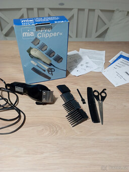 retro elektrický stříhací strojek s příslušenstvím - 15