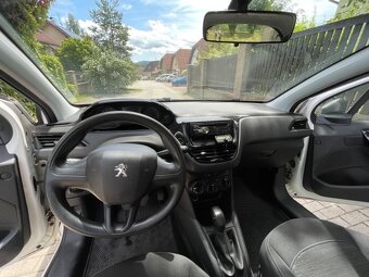 Peugeot 208 1.0 50kW - 15