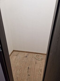 Pronájem zrekonstruovaného bytu 2+1L , Děčín, ul. Pohraniční - 15