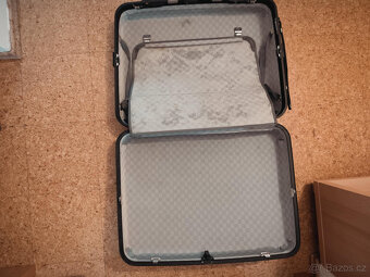 Cestovní kufry skořepinové - 15