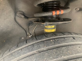 ŠKODA YETI 1.4 TSI 90KW •DIGIKLIMA•VÝHŘEV•TOP VÝBAVA• - 15