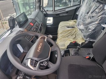 TRAKTOR IVECO 180E28 EUROCARGO NOSIČ KONTEJNERU 10T - 15
