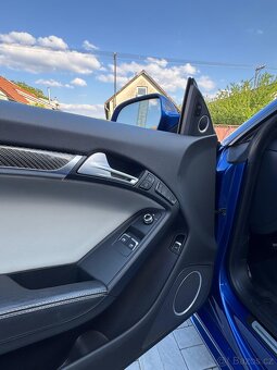 Audi RS5 331kW 2013 - 15